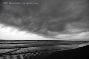 Shelf cloud and ocean