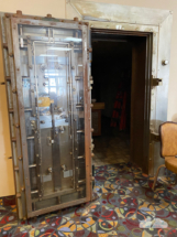 The old bank vault at Leo's - aka home of the salad bar.