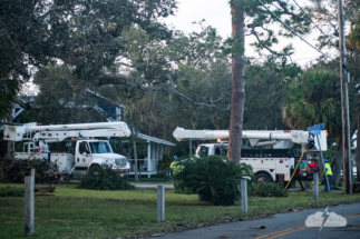 Power crews were hard at work just after the storm.
