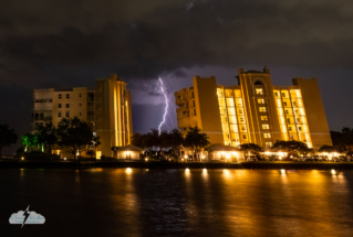 A bolt seen between the condo buildings north of the S.R. 520 causeway. Seriously cropped!