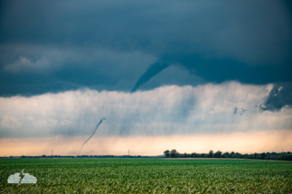 It took me a second to get my camera going. This is 6:40 p.m. Central time.