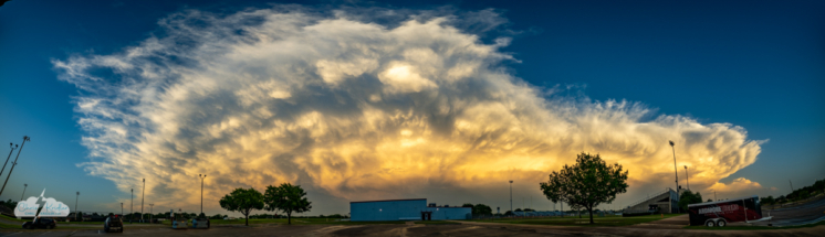 A lovely panorama of the storm.
