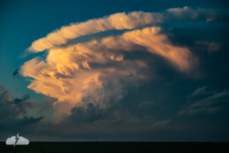 We scrambled to get closer to the supercell south of Emporia. We scrambled to get closer to the supercell south of Emporia.