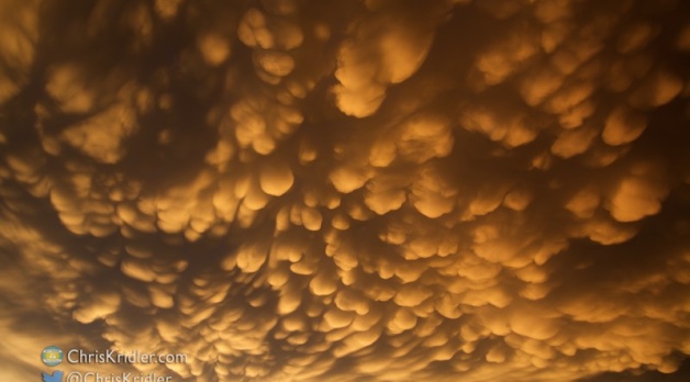 24 May 2016: ‘Tornado machine’ supercell at Dodge City, Kansas