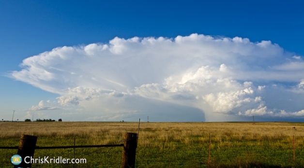 9 May 2015: Storms, rainbows and lightning in southwest Kansas and the Oklahoma Panhandle