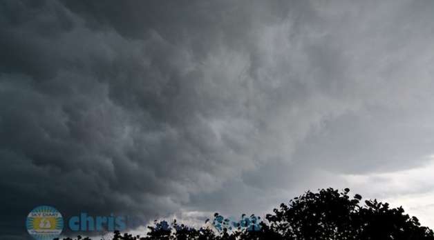 15 April 2014: Severe Florida storm and stunning shelf cloud