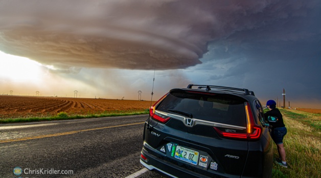 17 May 2021: Dusty, tornadic UFO supercell near Brownfield, Texas