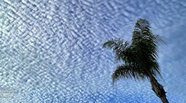 21 October 2021: Timelapse of a mackerel sky – altocumulus clouds in Florida