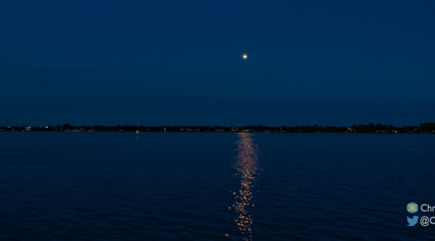 31 January 2022: Beautiful twilight SpaceX rocket launch and booster landing