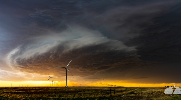 18 May 2022: Sublime supercell chase in the Texas Panhandle