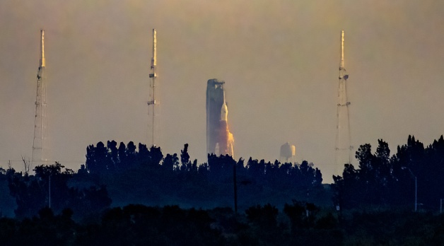 16 November 2022: Artemis, NASA’s new moon rocket, makes its fiery maiden flight